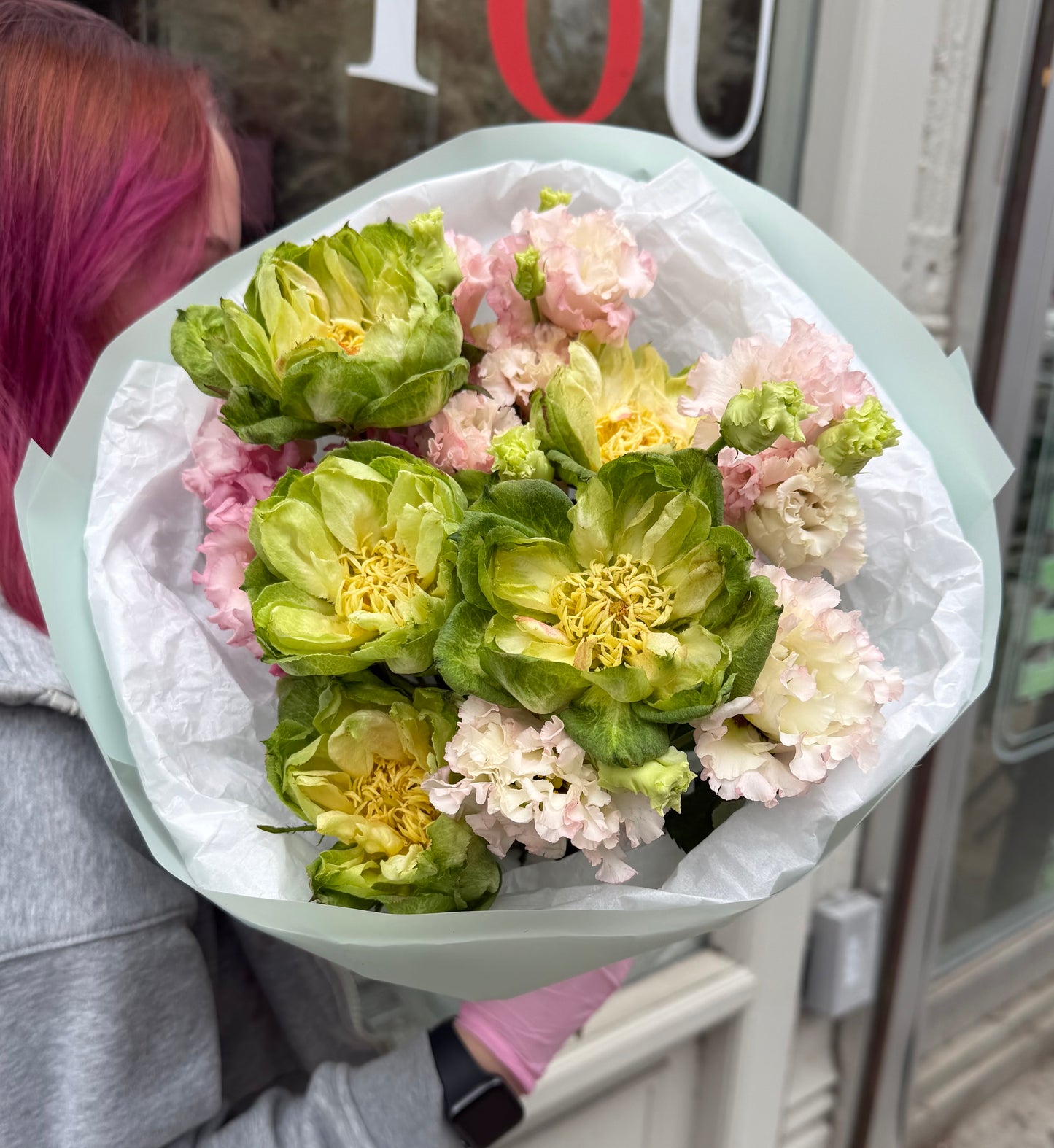 “Verdant Pink” Bouquet (Veggie Roses, Lisianthus)