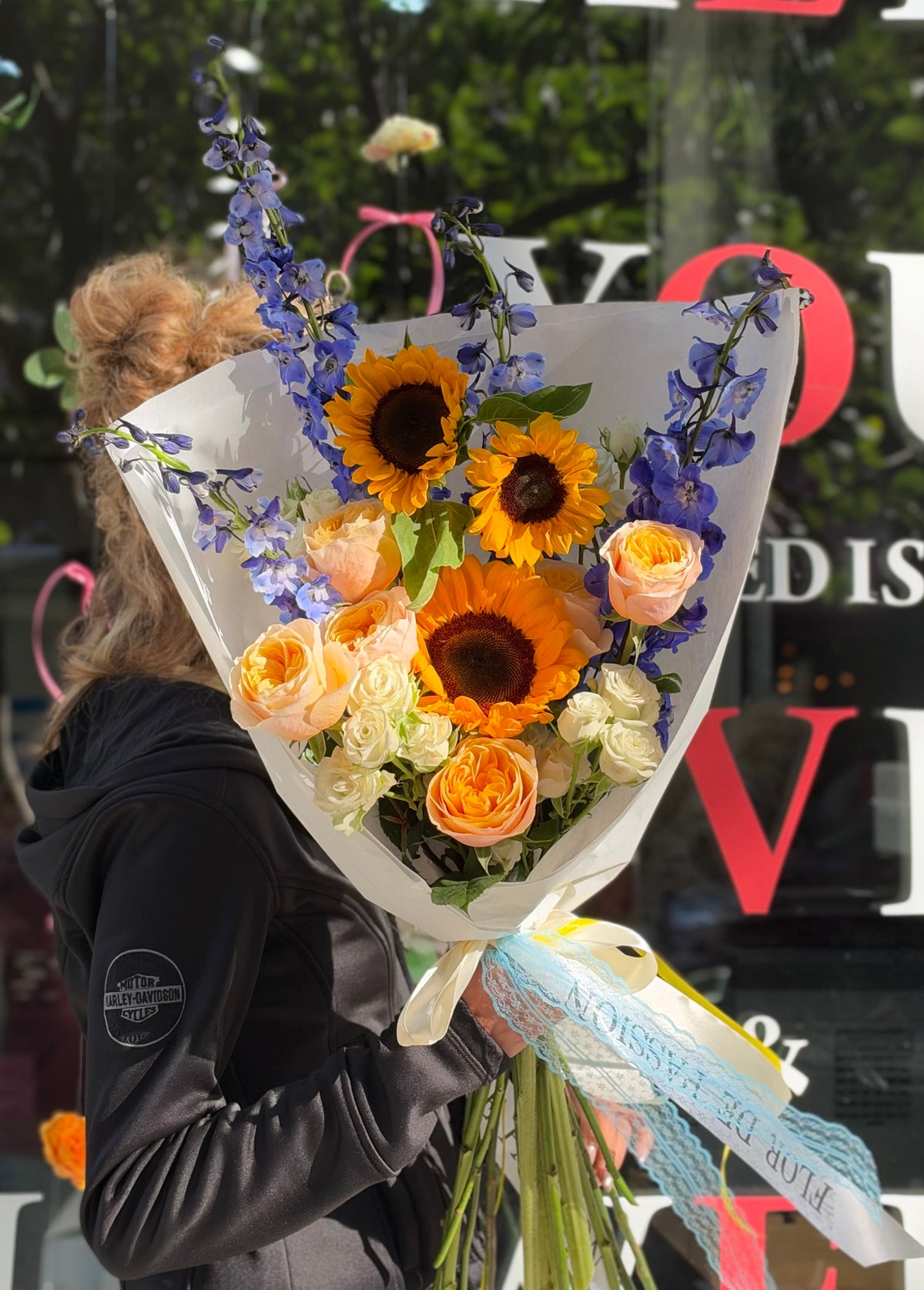 “Starry-Eyed” Bouquet (Sunflowers,Delphinium,Spray Roses,Kings Cross Garden Roses)