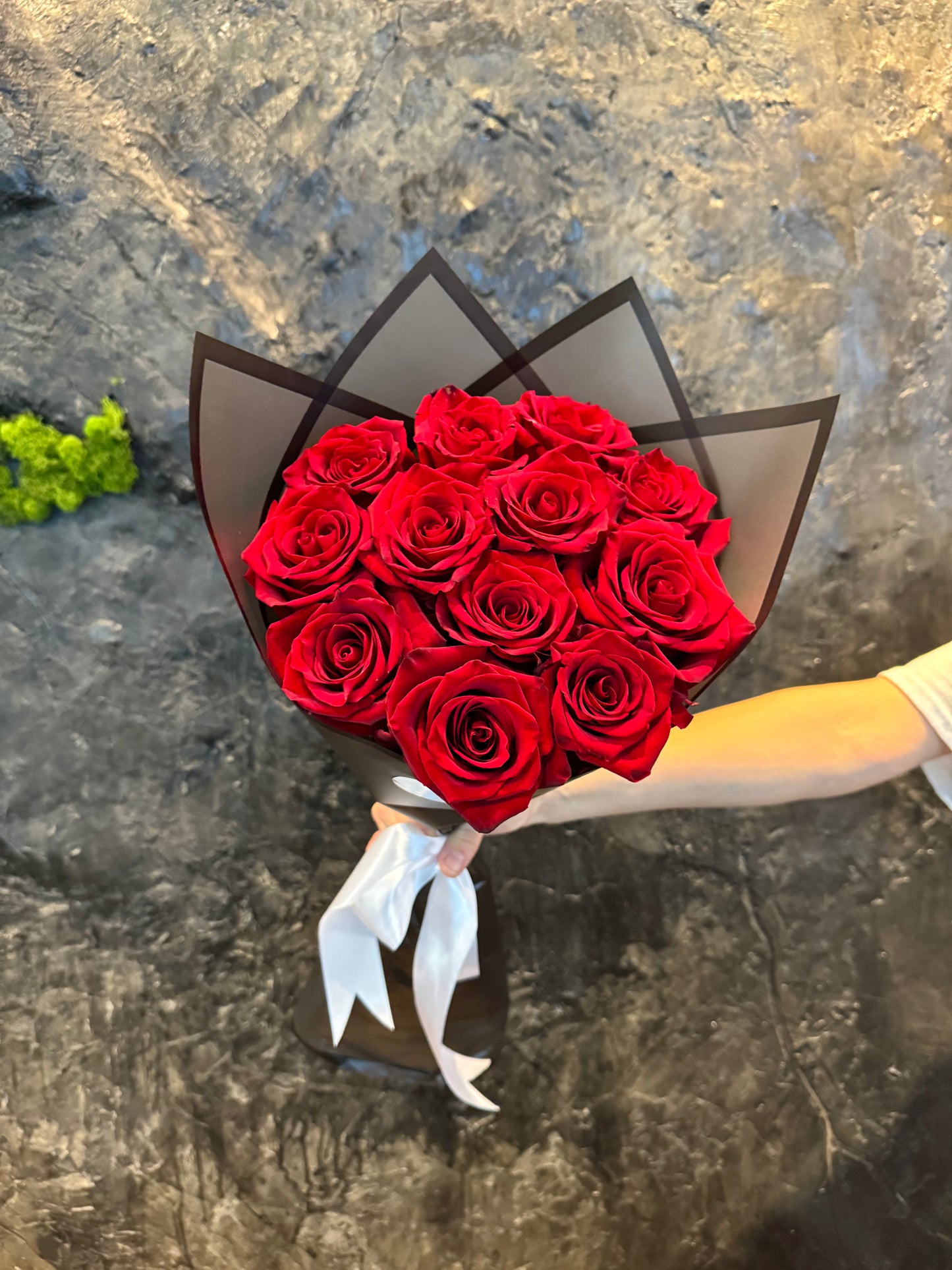 Red Roses Bouquet (Explorer)