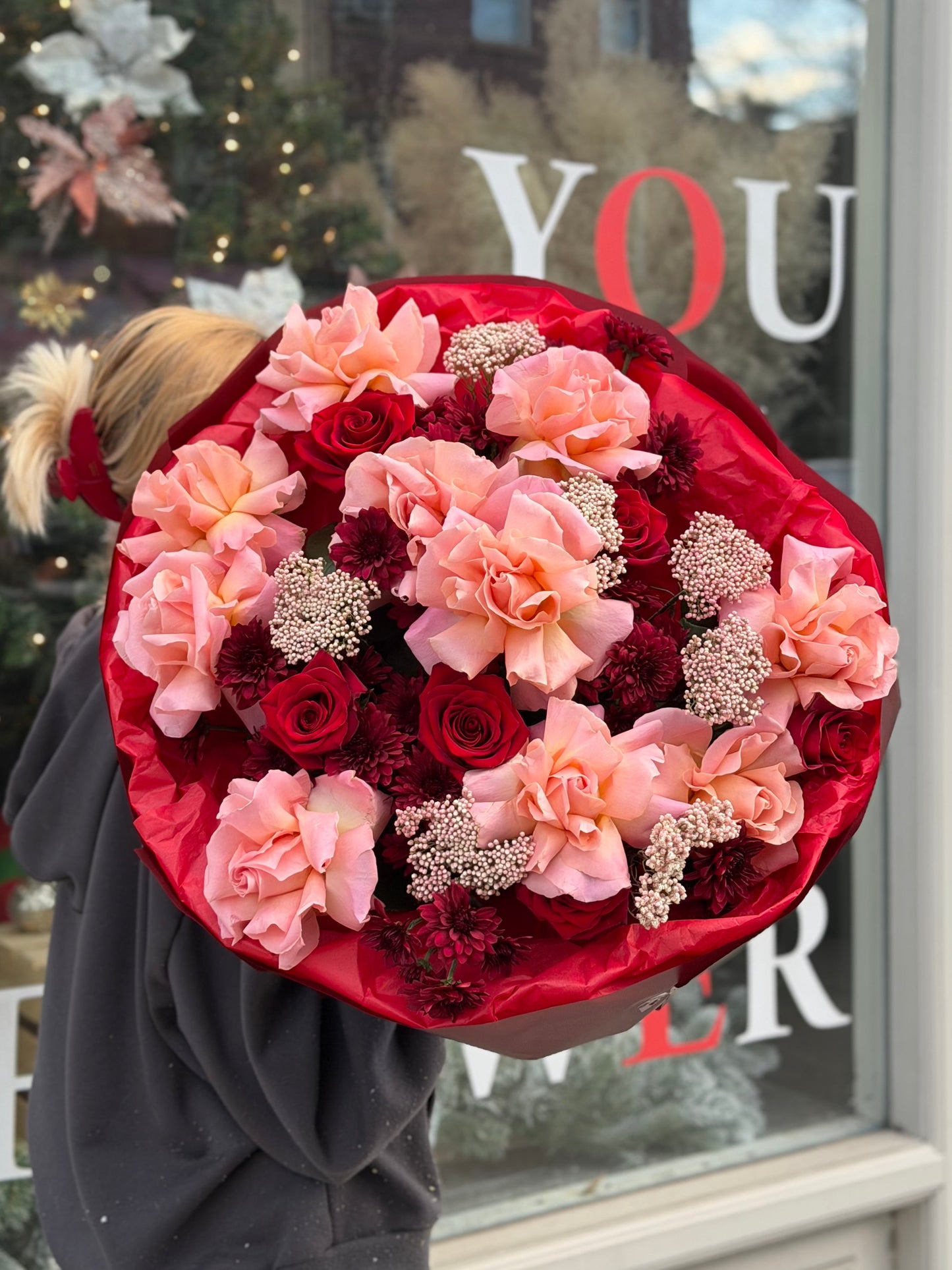 "Red Statement" Bouquet (French Roses, Explorer Rosed, Rice Flower, Red Daisy)