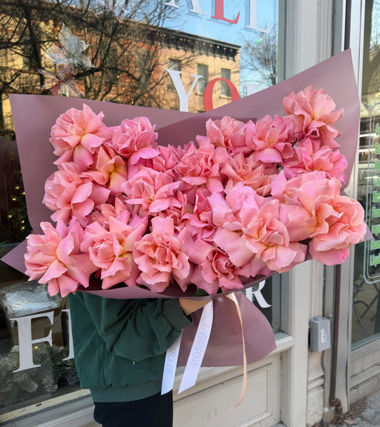 "Hermosa" Bouquet (French Hermosa roses)