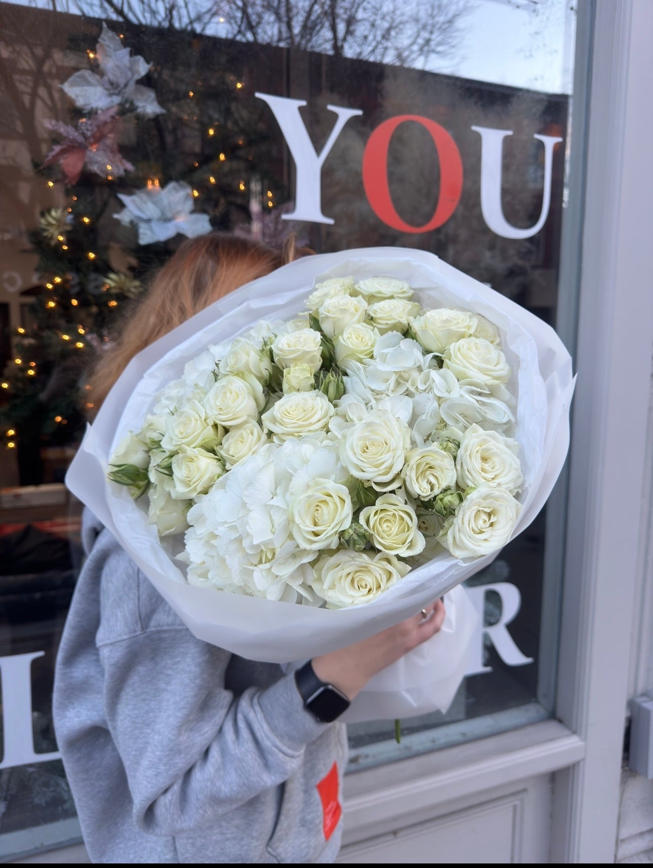 "I love you" Bouquet (Spray Roses, Hydrangeas)