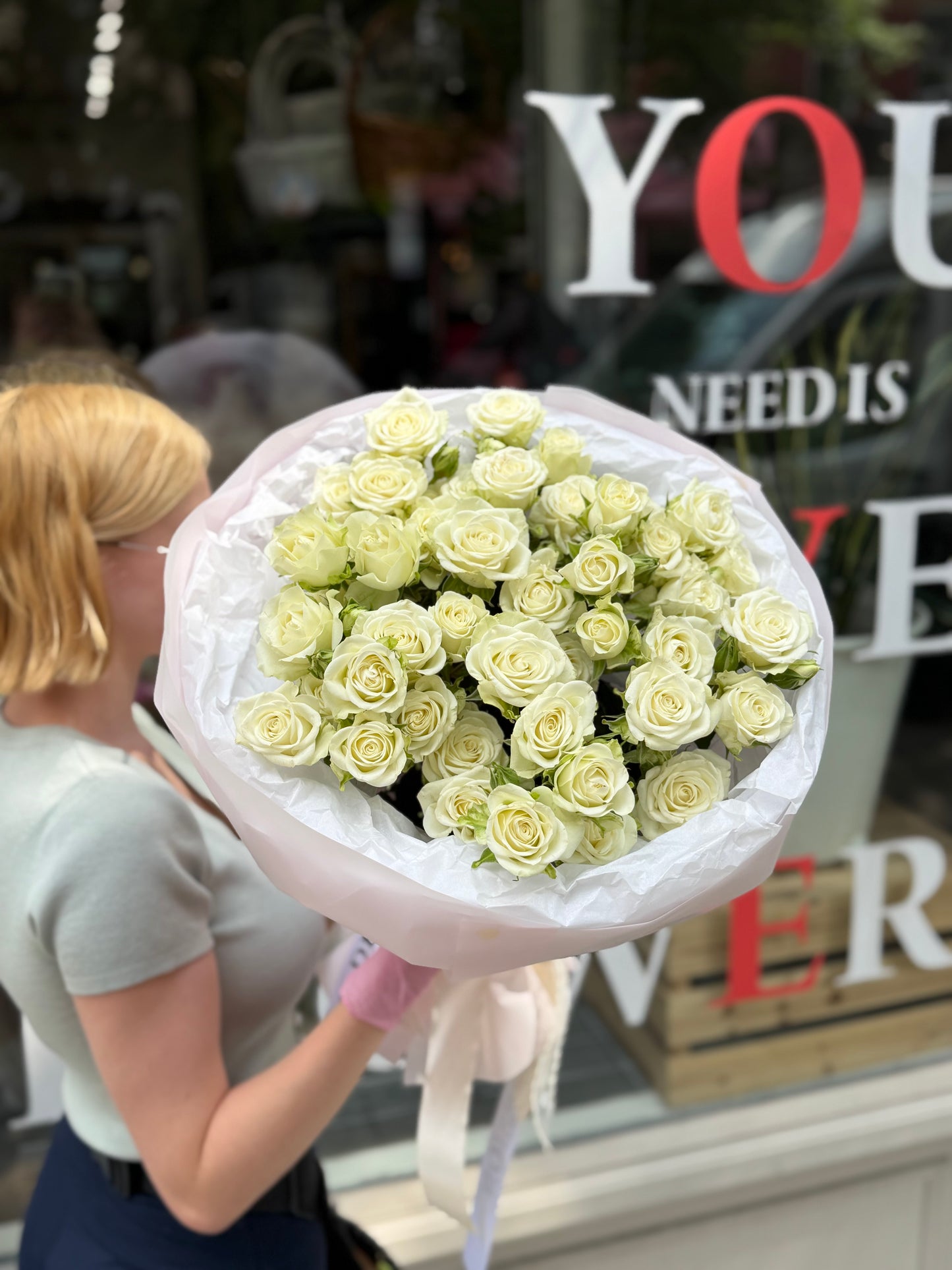 Mono White Spray Roses