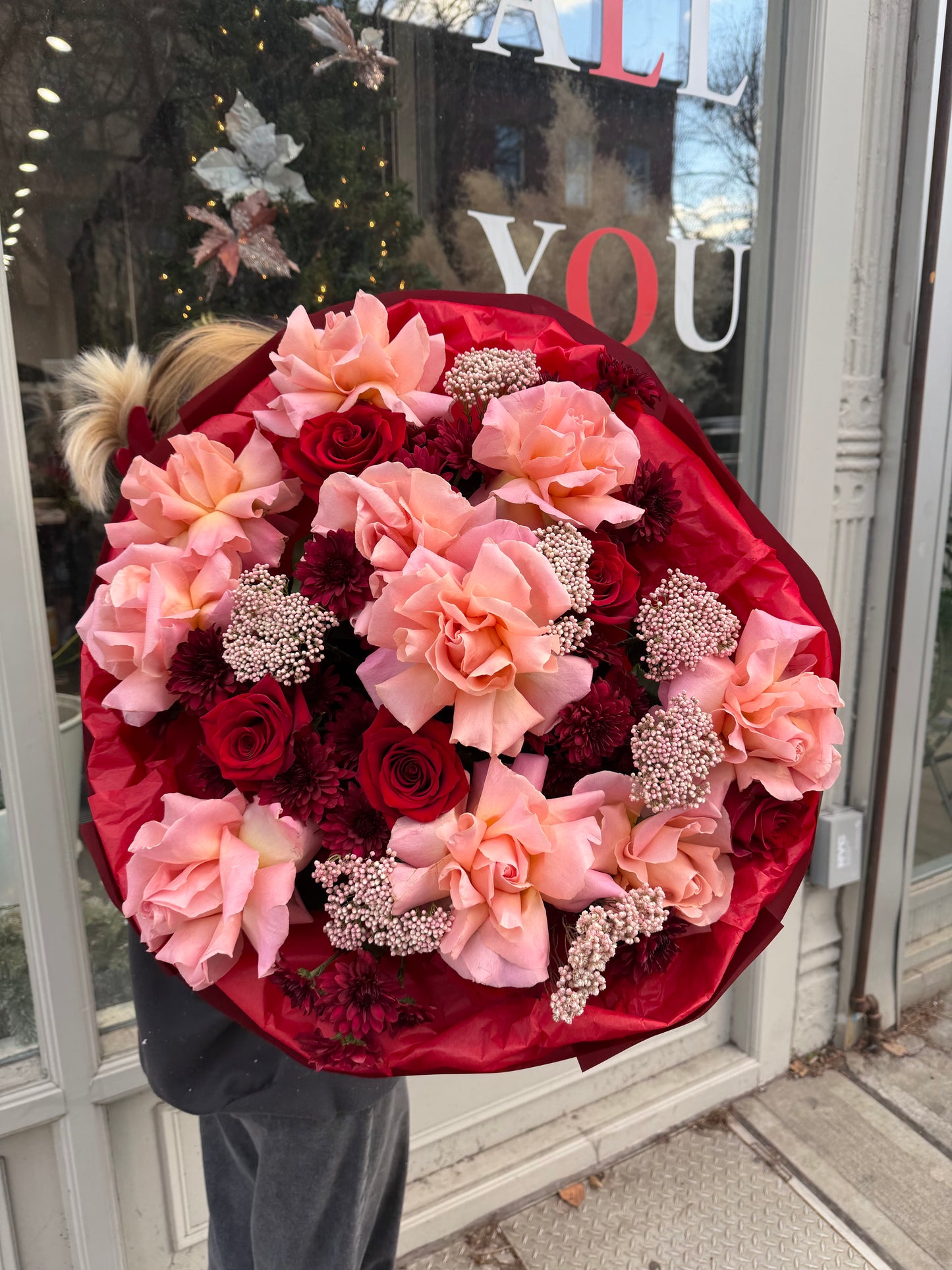 "Red Statement" Bouquet (French Roses, Explorer Rosed, Rice Flower, Red Daisy)