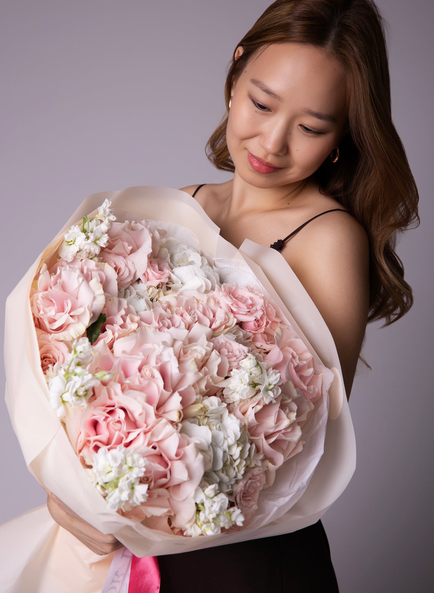 "Tenderness Feelings" Bouquet (French Roses, Spray Roses, Hydrangeas, Stocks)